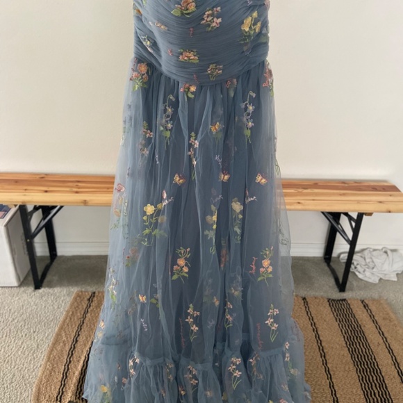 Embroidered Floral prom dress - Picture 8 of 9